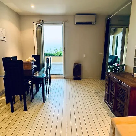 Flat With Terrace Sea View And Mountain View Apartament *